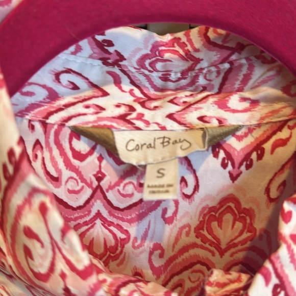 Coral Bay pink/whitt 3/4 sleeve front zipper closure top size S NWT - Picture 2 of 3